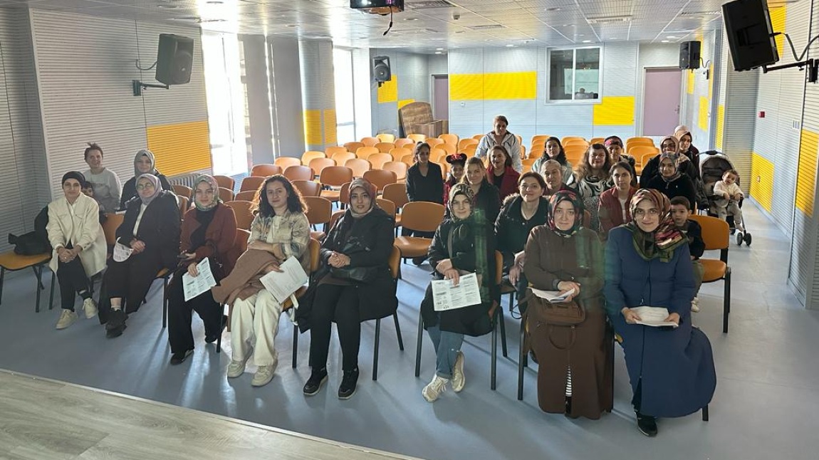İstanbul Veli Akademileri Projesi Kapsamında 1. Eğitim Programımız Gerçekleşti