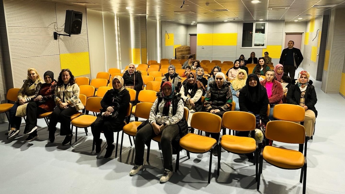 İstanbul Veli Akademileri Projesi Davranış ve Uyum Sorunları Semineri